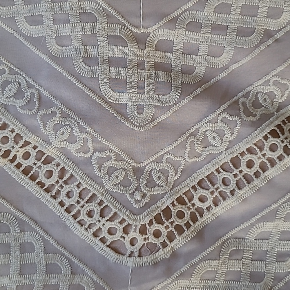 Anthro Line+Dot Crochet Embroidered Ivory Lace Tunic Dress - Size M - Picture 3 of 10